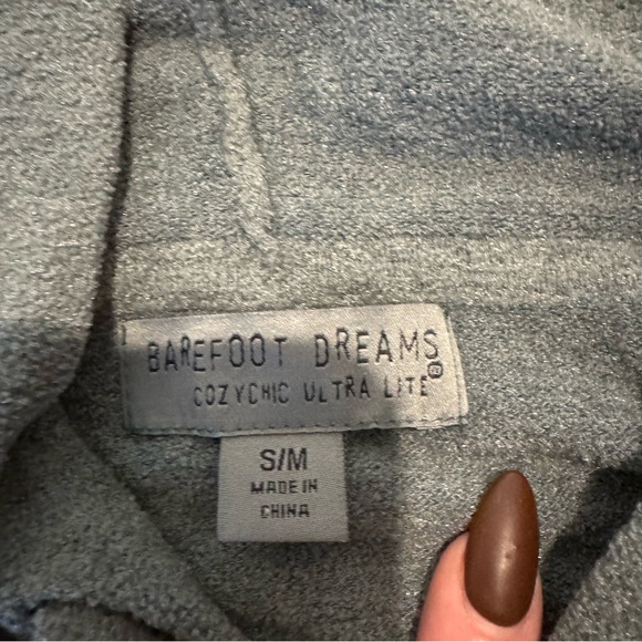 Barefoot Dreams Cozy Chic Ultra Lite Zip Up Sweater - Picture 4 of 6